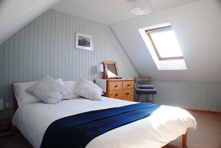 picture of blue bedroom